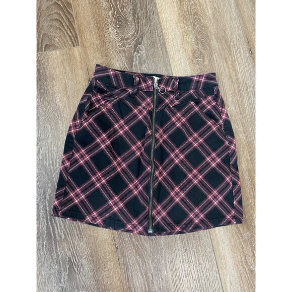 Plaid Mini Skirt With Front Zipper & Pockets - Juniors Size 7/28W - Picture 1 of 6